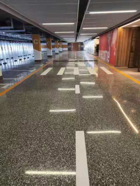 ʯİ9
